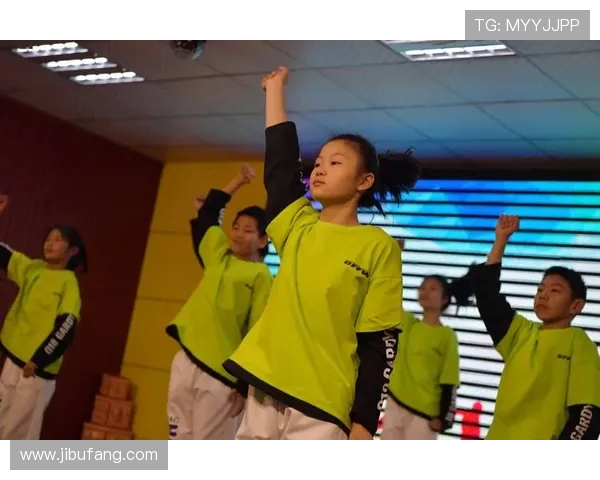 舞动人生的节拍刘敏在街舞世界中的追梦旅程